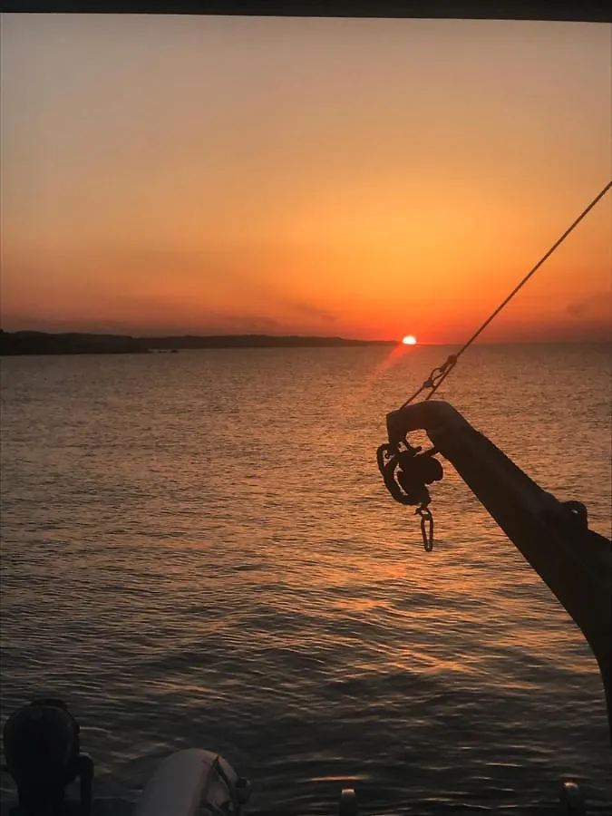 Botel Hotel Night On Board La Maddalena